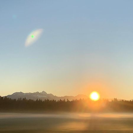 Chiemgau-Loft Zwischen Seenzauber Und Gipfelglueck Riedering Luaran gambar