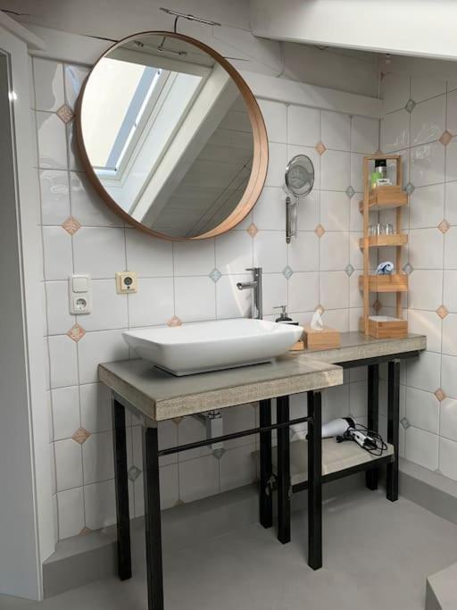 Chiemgau-Loft Zwischen Seenzauber Und Gipfelglueck Riedering Luaran gambar